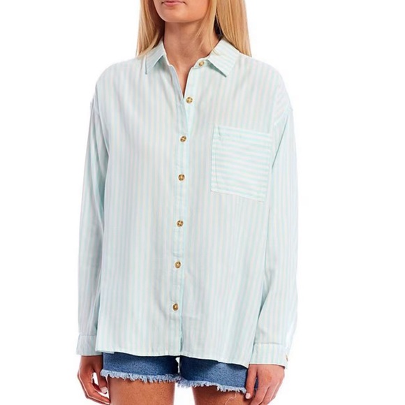 NWT! ‘Billabong’ Button Down Shirt - Picture 1 of 4